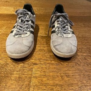 Adidas gazelle-- Size 7, Gray with black stripes and snake skin